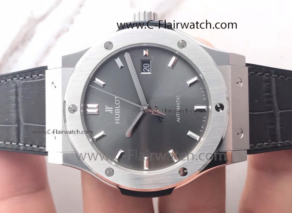 Replica Swiss Hublot Classic Fusion Men Watch Gray Dial